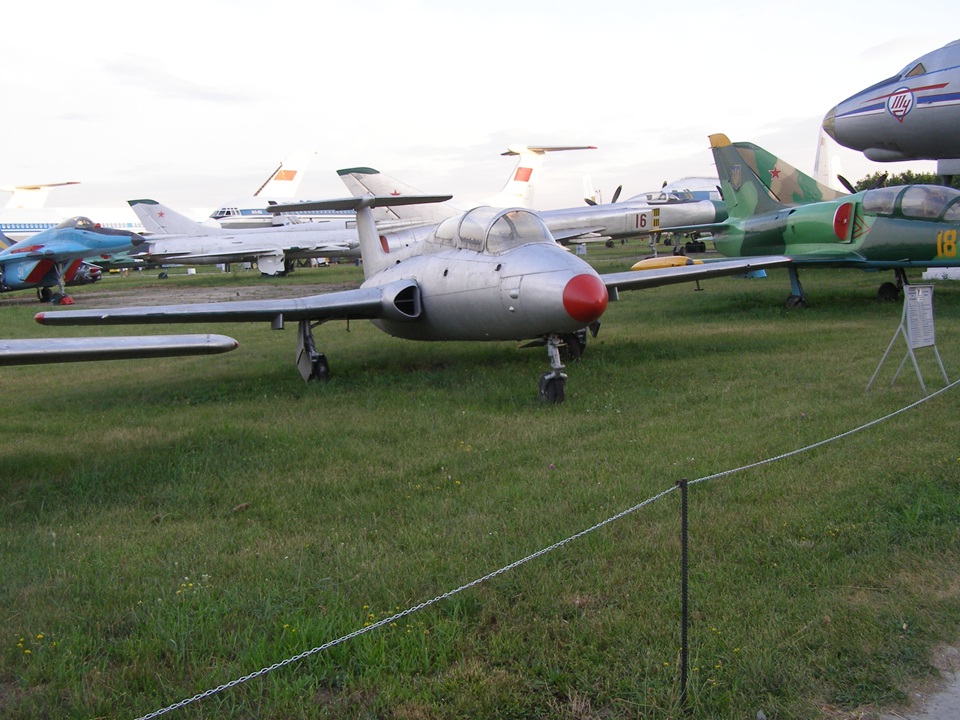 L-29